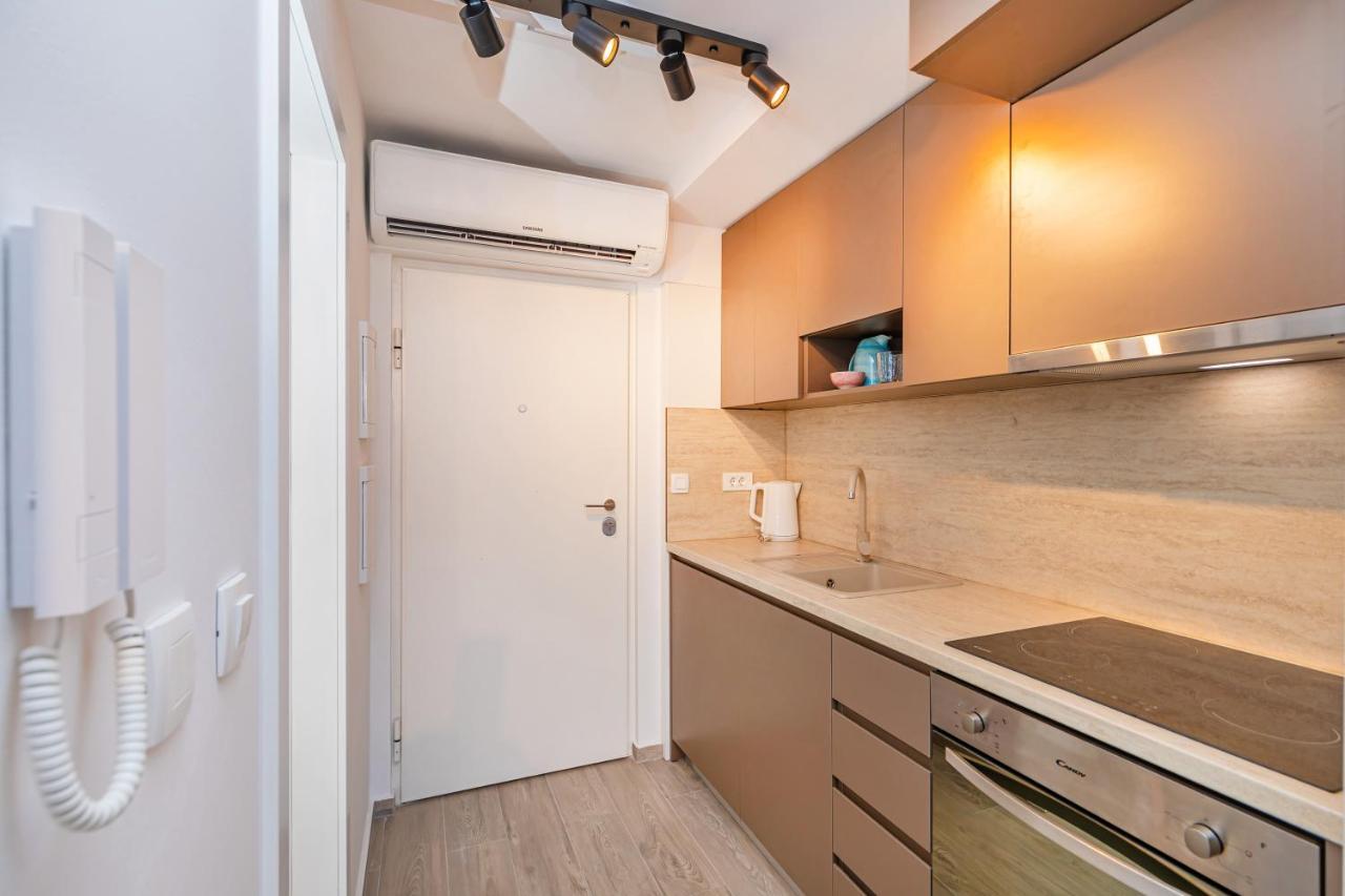 Stella Lovely Studio With Balcony And Free Parking Дубровник Екстер'єр фото